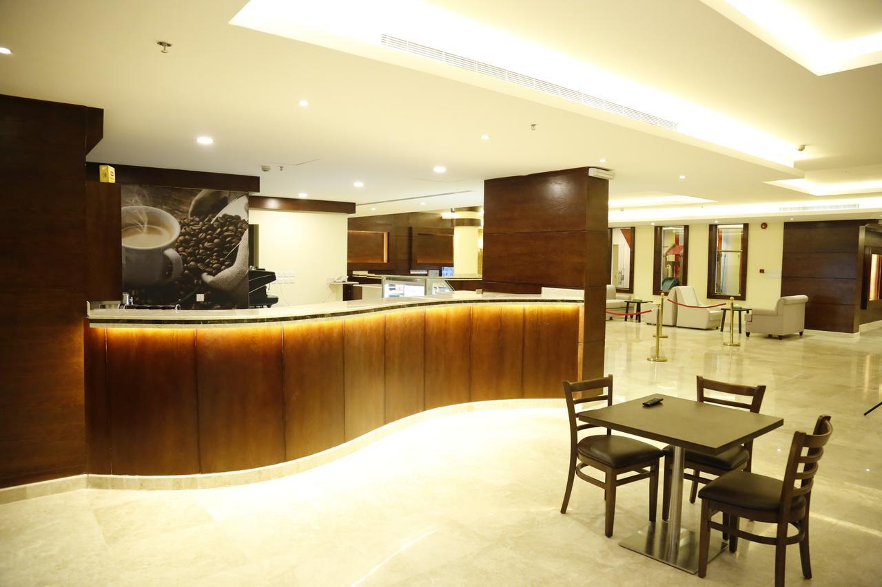 Flora Hotel Suite 2 فلورا2 للشقق المخدومة Riade Exterior foto