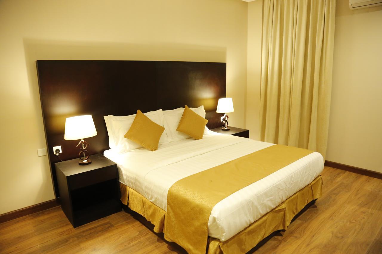 Flora Hotel Suite 2 فلورا2 للشقق المخدومة Riade Exterior foto