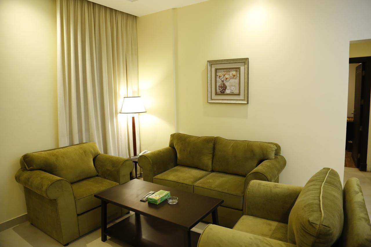 Flora Hotel Suite 2 فلورا2 للشقق المخدومة Riade Exterior foto