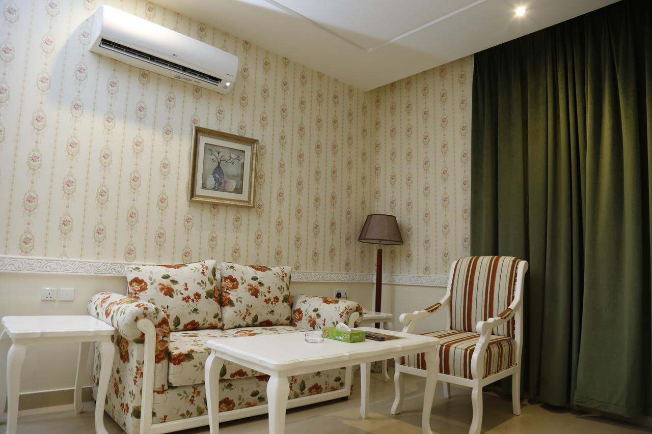 Flora Hotel Suite 2 فلورا2 للشقق المخدومة Riade Exterior foto