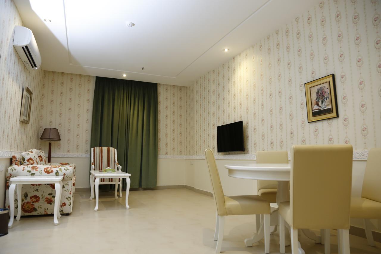 Flora Hotel Suite 2 فلورا2 للشقق المخدومة Riade Exterior foto