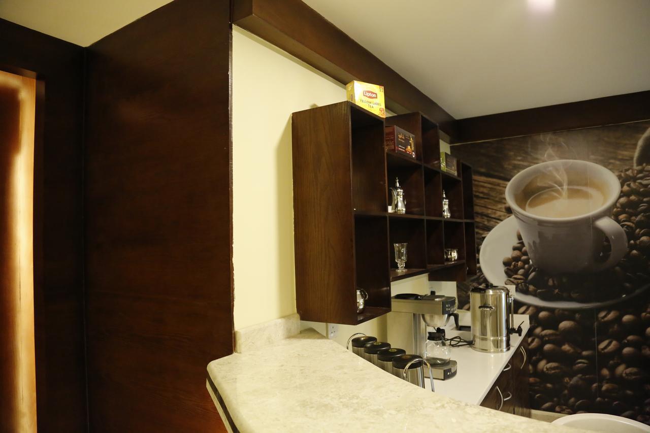 Flora Hotel Suite 2 فلورا2 للشقق المخدومة Riade Exterior foto